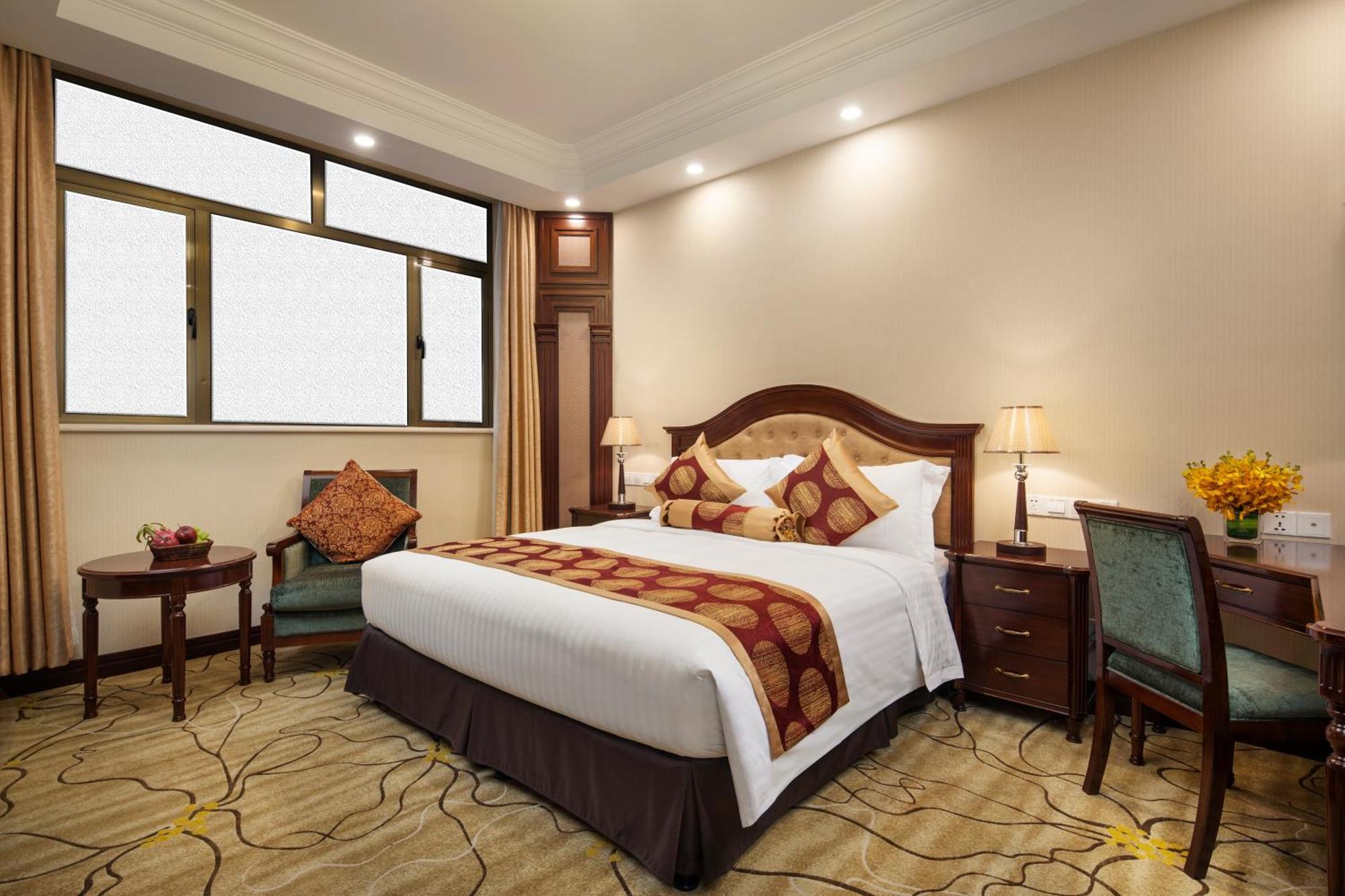 Jin Jiang Pacific Hotel Shanghai Exterior photo
