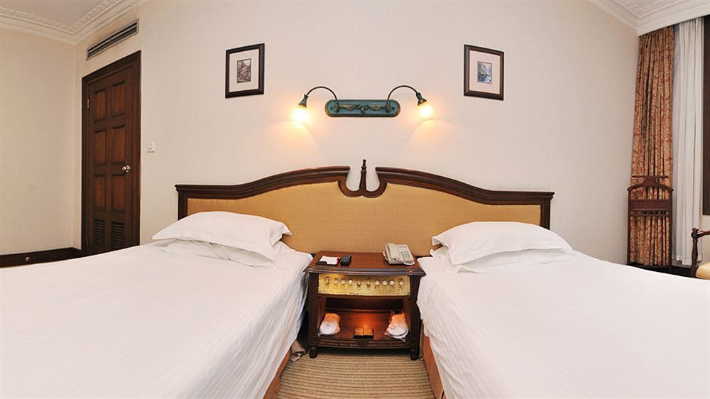 Jin Jiang Pacific Hotel Shanghai Exterior photo