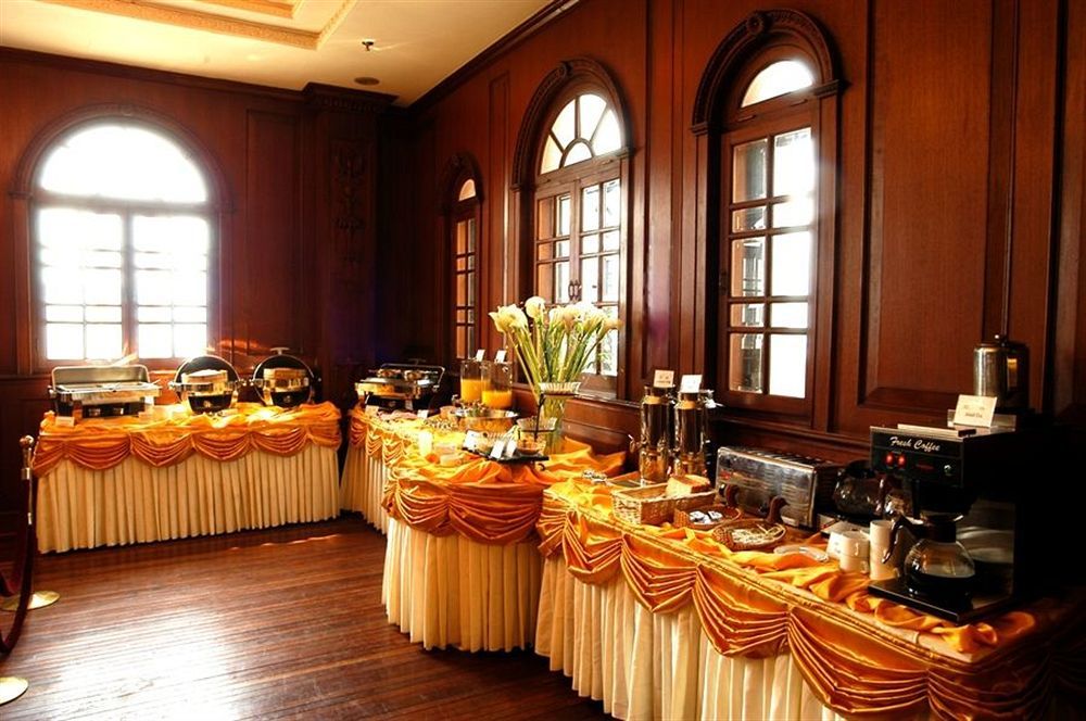 Jin Jiang Pacific Hotel Shanghai Exterior photo