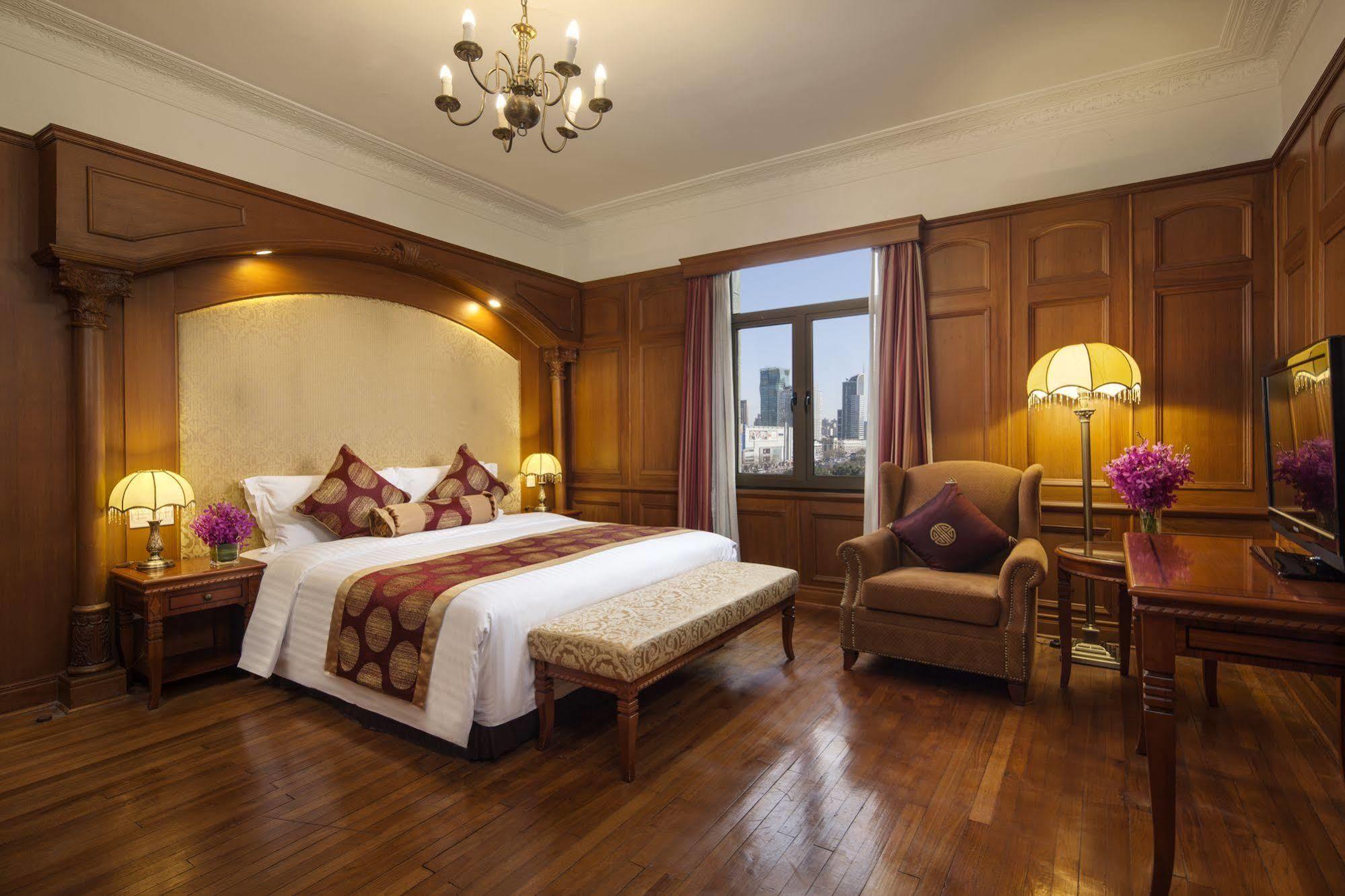 Jin Jiang Pacific Hotel Shanghai Exterior photo