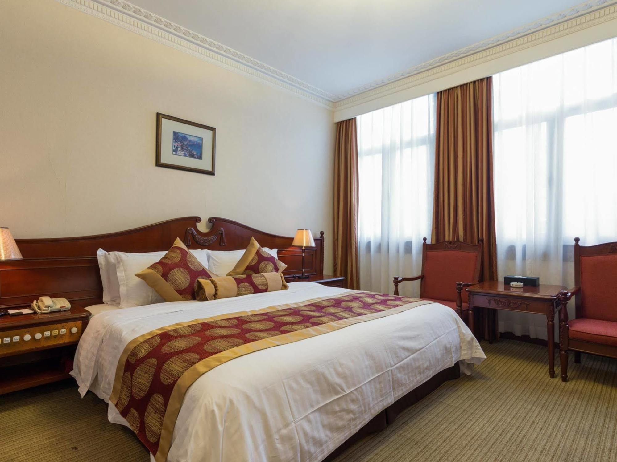 Jin Jiang Pacific Hotel Shanghai Exterior photo